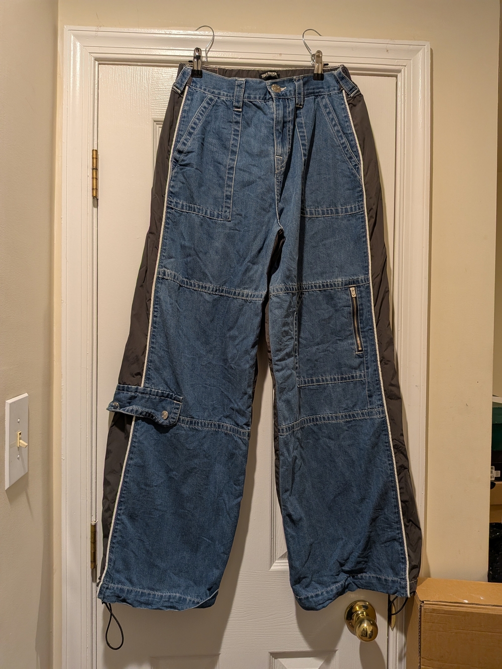 Women's 27 True Religion Two-tone Baggy Cargo Pants